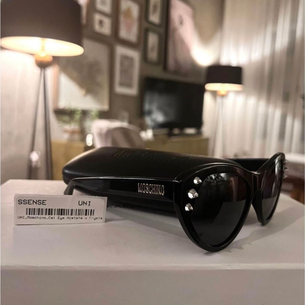 Moschino black sunglasses brand new